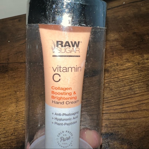 Raw Sugar Vitamin C Hand Cream - Picture 2 of 4